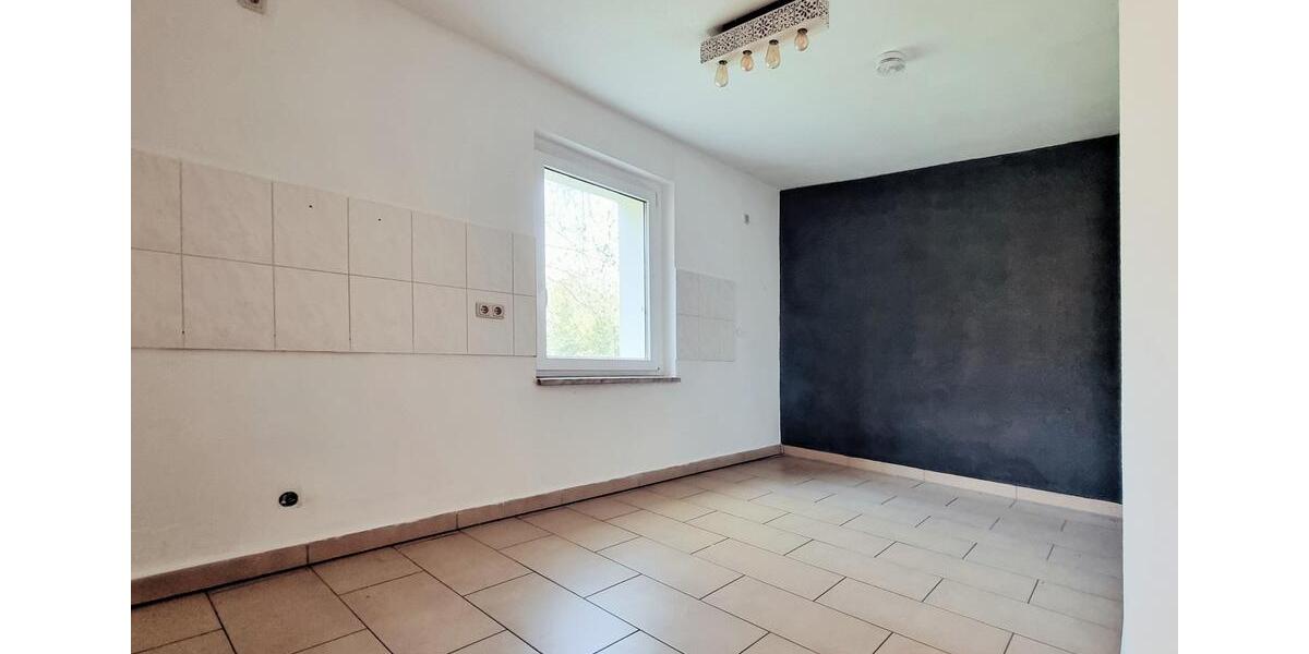 Etagenwohnung Schleiz - 2 Zimmer, 65 m&sup2;, 360&euro; | Angebot:24616021