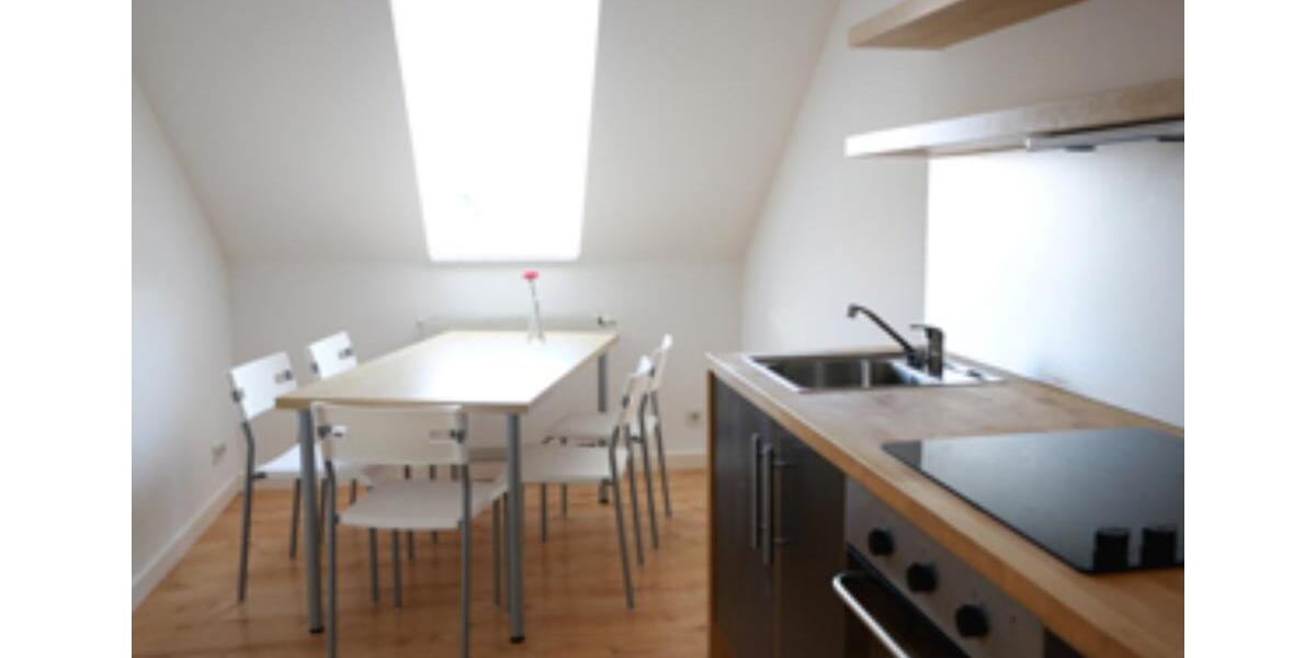 Etagenwohnung Hof Altstadt - 4.5 Zimmer, 102 m&sup2;, 1.200&euro; | Angebot:25906805