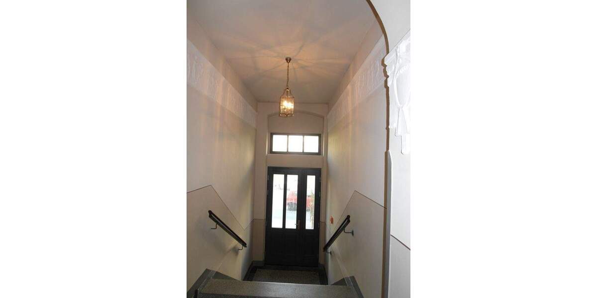 Etagenwohnung Plauen Westend - 7 Zimmer, 179 m&sup2;, 235.000&euro; | Angebot:25910395