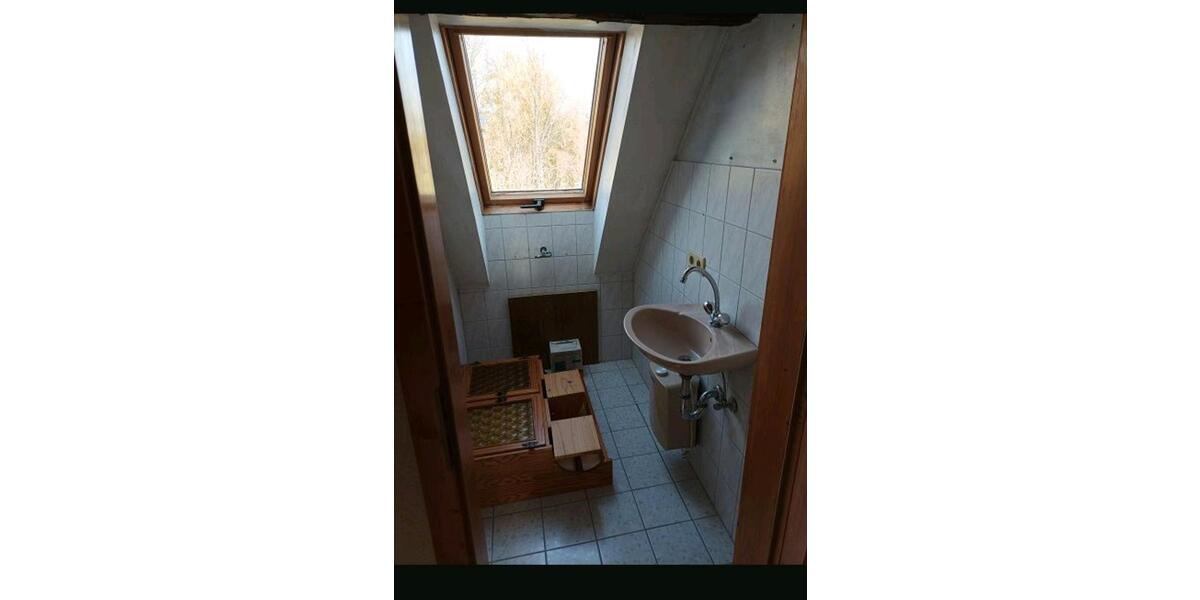 Einfamilienhaus Röslau - 8 Zimmer, 180 m&sup2;, 112.000&euro; | Angebot:23501563