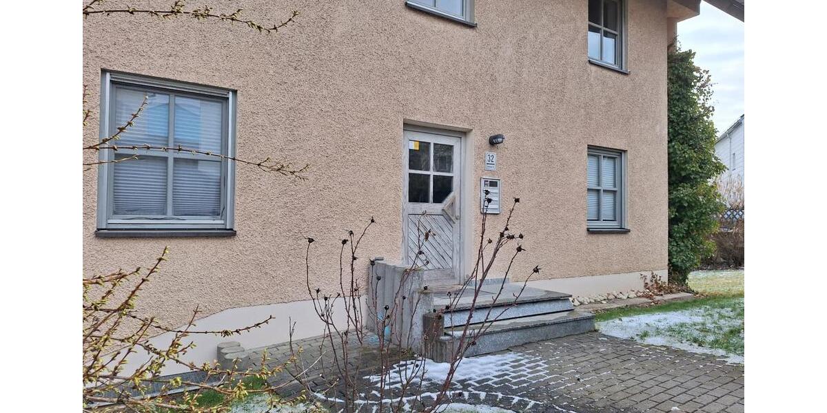 Etagenwohnung Hof Neuhof - 3 Zimmer, 80 m&sup2;, 600&euro; | Angebot:25804394