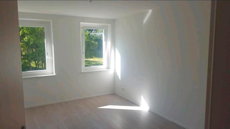 Etagenwohnung Plauen Altstadt - 3 Zimmer, 58 m&sup2;, 400&euro; | Angebot:25354154