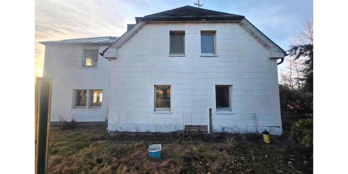 Einfamilienhaus Helmbrechts - 10 Zimmer, 200 m&sup2;, 155.000&euro; | Angebot:26912752