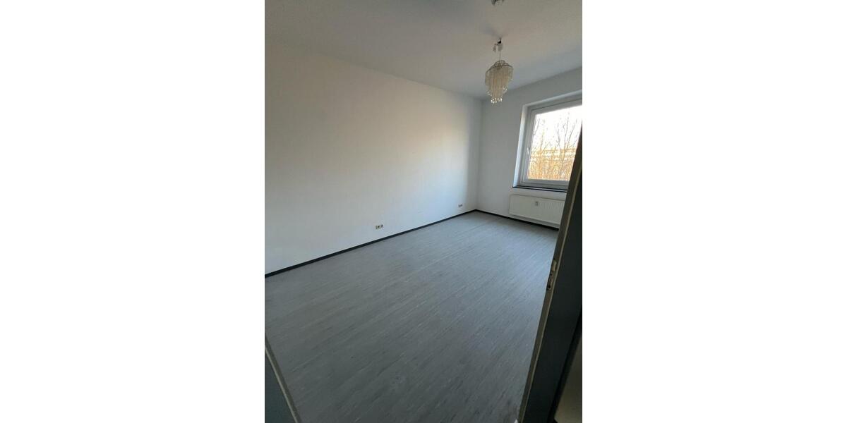Etagenwohnung Naila - 3 Zimmer, 76 m&sup2;, 450&euro; | Angebot:24474410