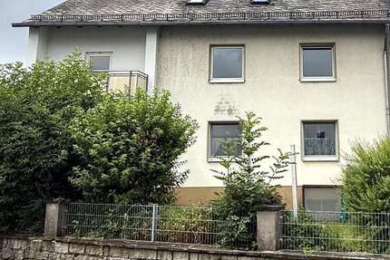 Haus Konradsreuth - 9 Zimmer, 192 m&sup2;, 152.500&euro; | Angebot:25398233