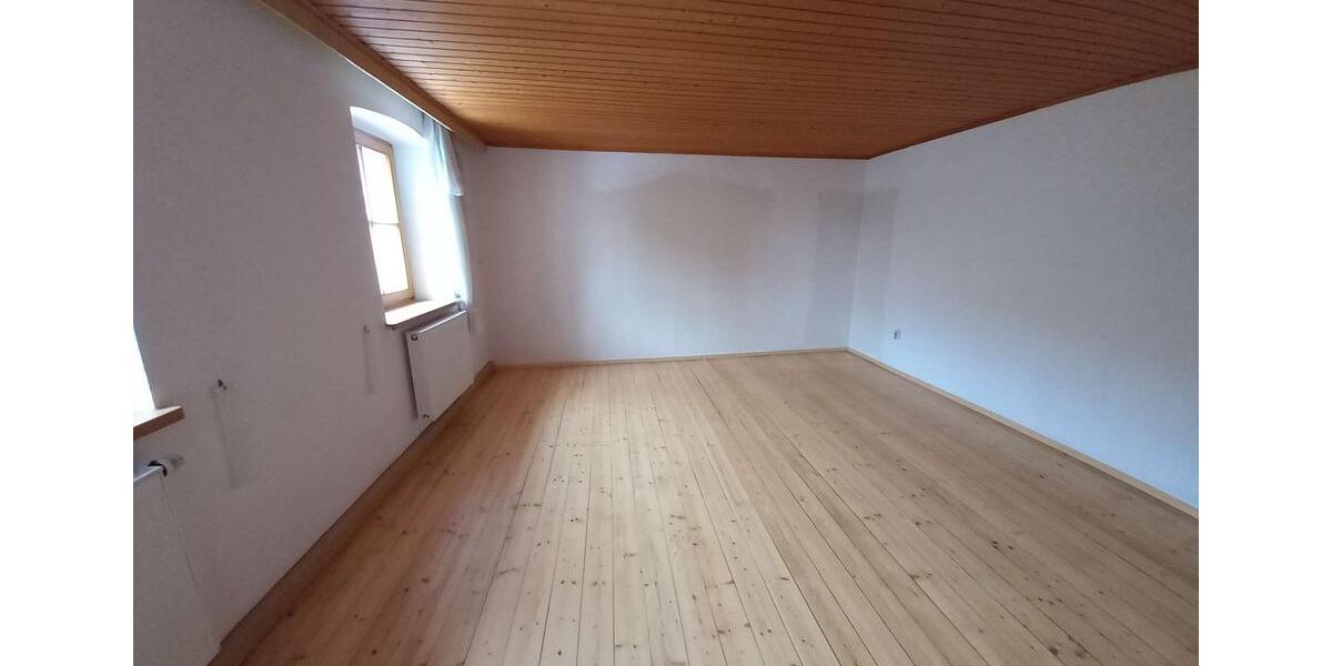 Reihenhaus Hof Neuhof - 4 Zimmer, 140 m&sup2;, 900&euro; | Angebot:25081382