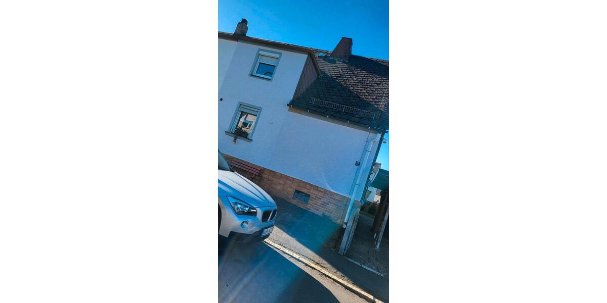 Doppelhaushälfte Röslau - 6 Zimmer, 135 m&sup2;, 110.000&euro; | Angebot:26236643