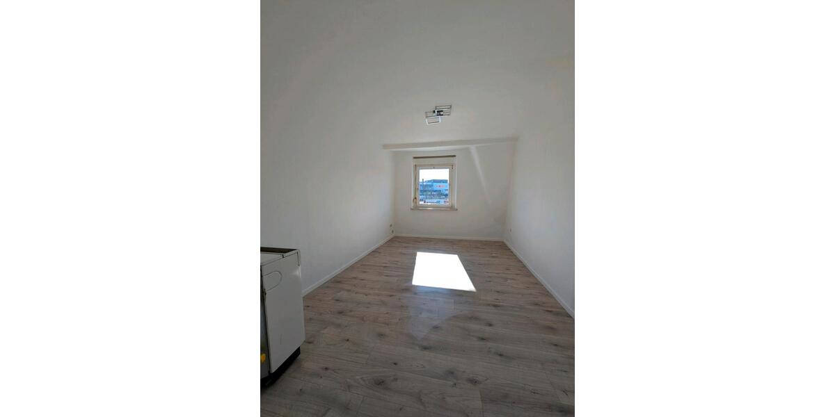 Etagenwohnung Hof Christiansreuth - 3 Zimmer, 85 m&sup2;, 595&euro; | Angebot:25395578