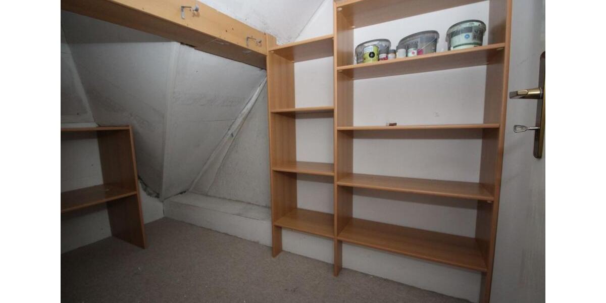 Dachgeschoßwohnung Plauen - 3 Zimmer, 85 m&sup2;, 411&euro; | Angebot:24438631