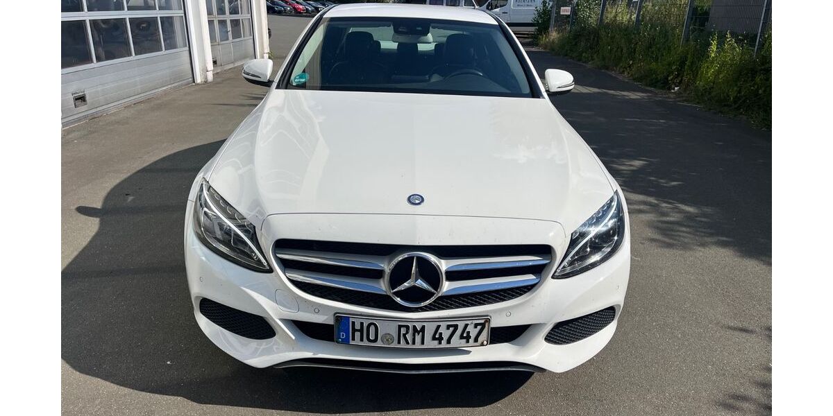 Mercedes-Benz C 200 266.000 km 10.900 &euro; Münchberg 95213