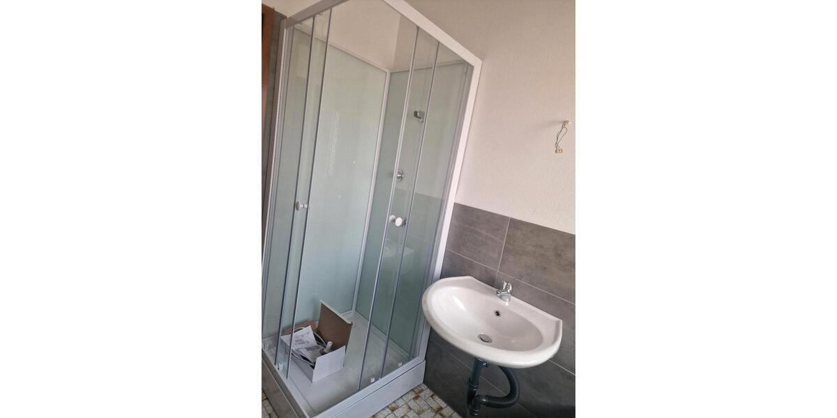 Erdgeschoßwohnung Sparneck - 4 Zimmer, 83 m&sup2;, 950&euro; | Angebot:25993357