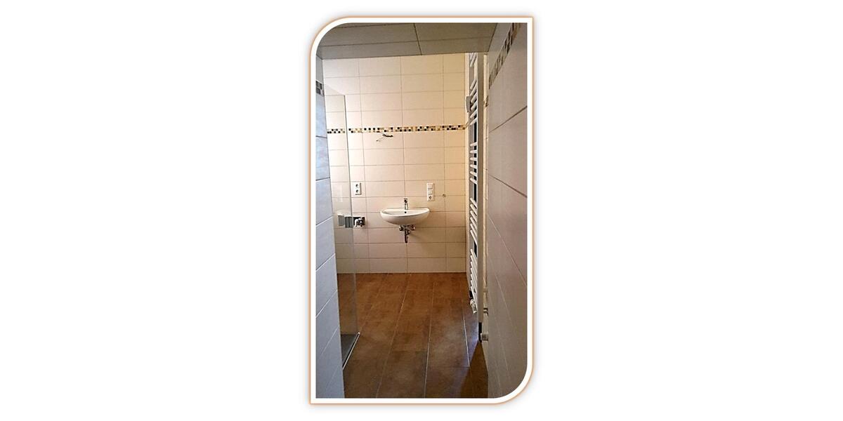 Etagenwohnung Schleiz - 2 Zimmer, 49 m&sup2;, 390&euro; | Angebot:24624835