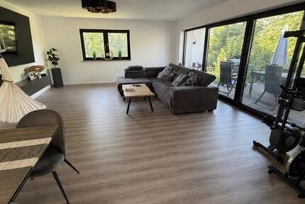 Haus Naila - 5 Zimmer, 225 m&sup2;, 390.000&euro; | Angebot:27130733