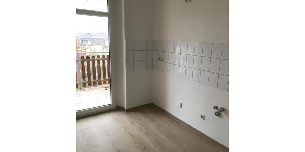 Etagenwohnung Plauen Altstadt - 2 Zimmer, 45 m&sup2;, 230&euro; | Angebot:23544151