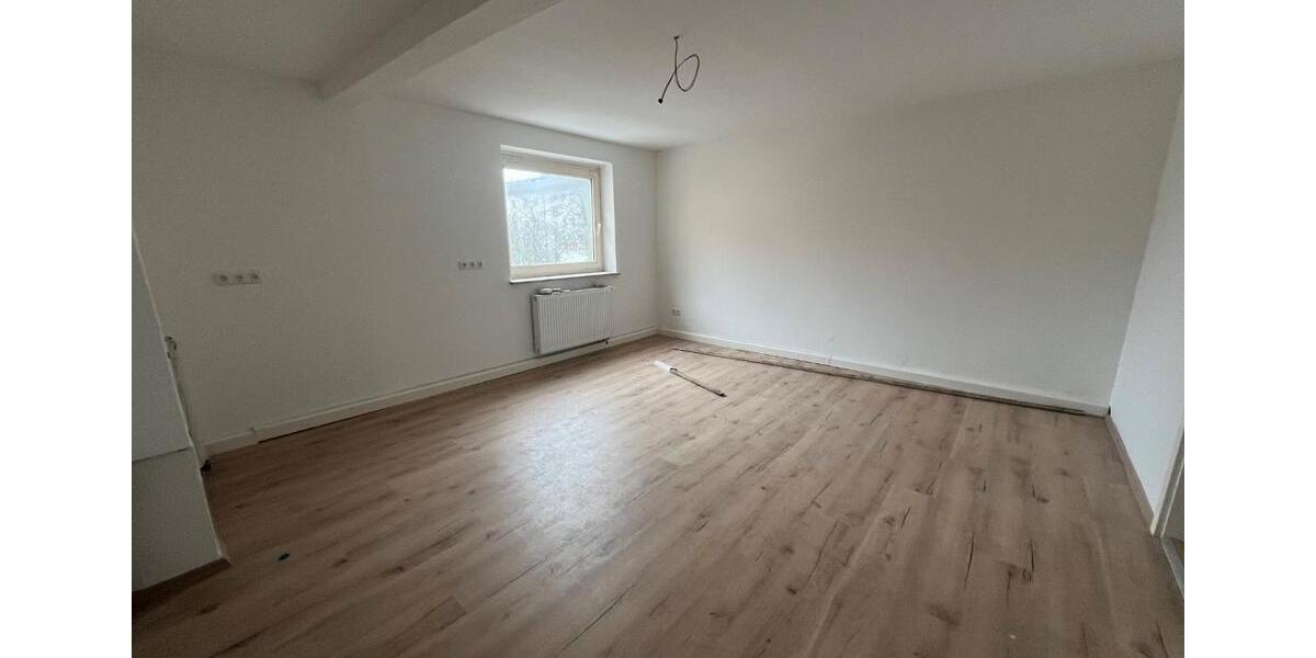Etagenwohnung Hof Neuhof - 4 Zimmer, 62 m&sup2;, 535&euro; | Angebot:25570546