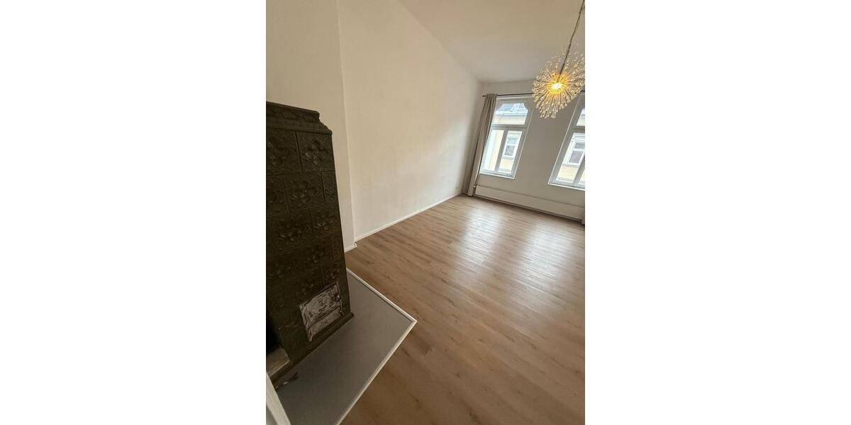 Etagenwohnung Hof Altstadt - 4 Zimmer, 130 m&sup2;, 900&euro; | Angebot:26290885
