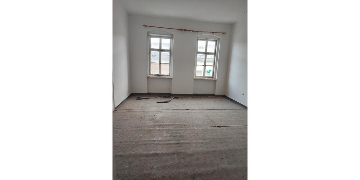 Mehrfamilienhaus, Wohnhaus Tanna - 7 Zimmer, 180 m&sup2;, 62.500&euro; | Angebot:25543043