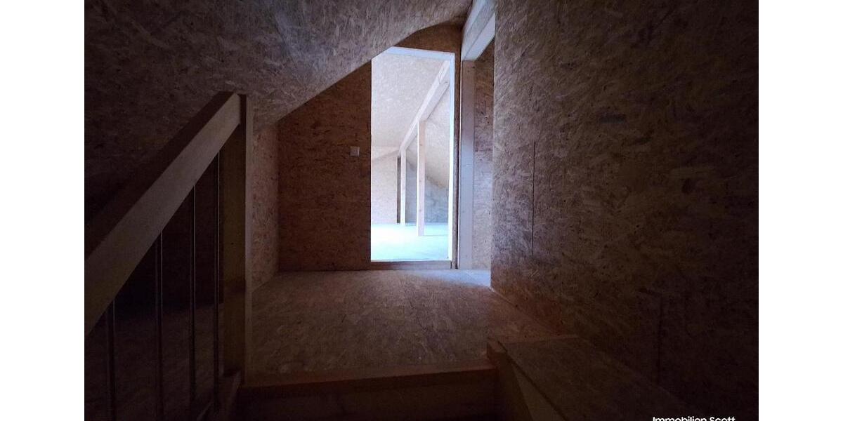 Etagenwohnung Plauen Bahnhofsvorstadt - 3 Zimmer, 103 m&sup2;, 1.110&euro; | Angebot:23511297