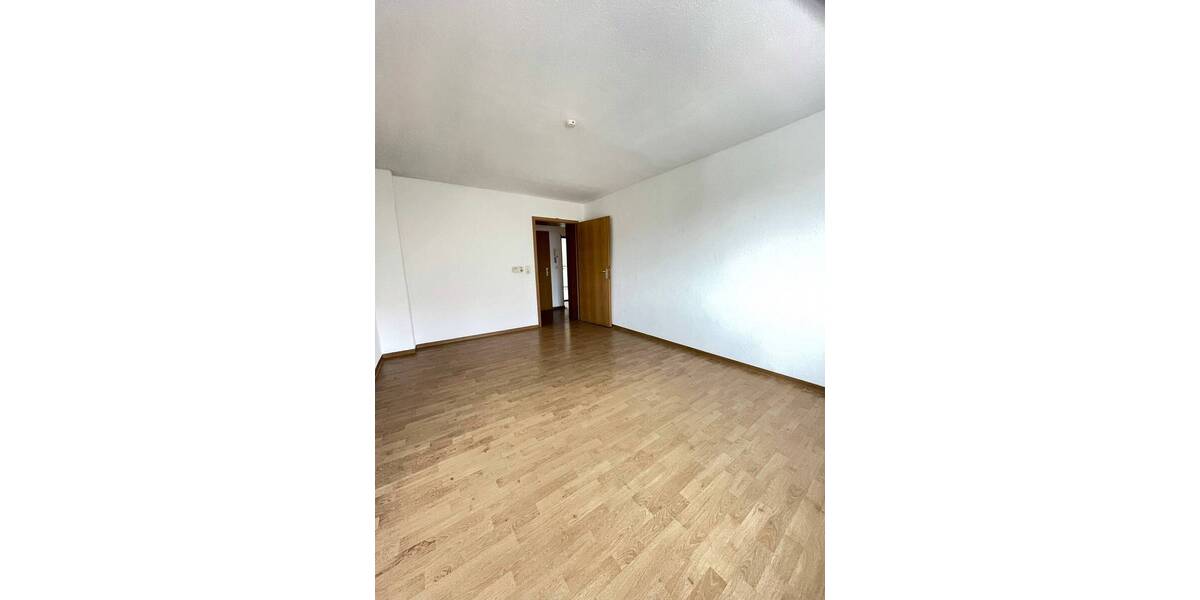 Etagenwohnung Plauen Preißelpöhl - 2 Zimmer, 52 m&sup2;, 250&euro; | Angebot:25796467