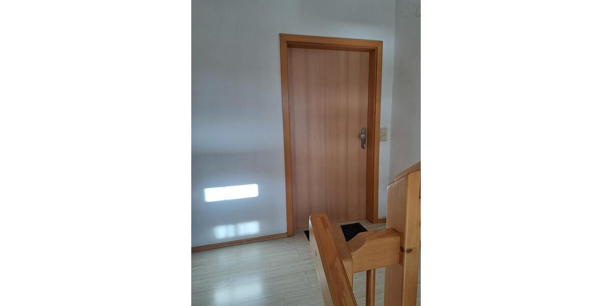 Etagenwohnung Konradsreuth - 2 Zimmer, 67 m&sup2;, 400&euro; | Angebot:25639200