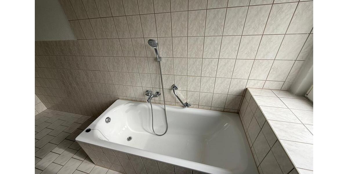 Etagenwohnung Plauen Alt Chrieschwitz - 2 Zimmer, 54 m&sup2;, 290&euro; | Angebot:22445556