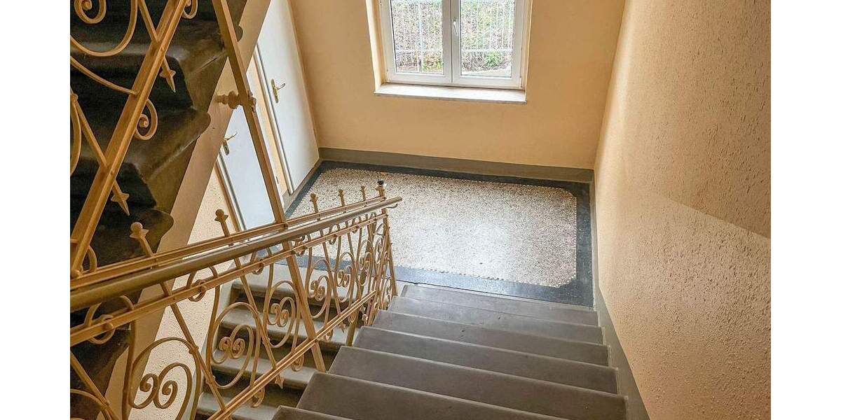 Etagenwohnung Plauen Stadtmitte - 3 Zimmer, 75 m&sup2;, 78.000&euro; | Angebot:25778787