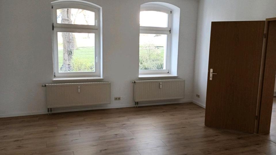 Etagenwohnung Schleiz - 3 Zimmer, 68 m&sup2;, 450&euro; | Angebot:26299851