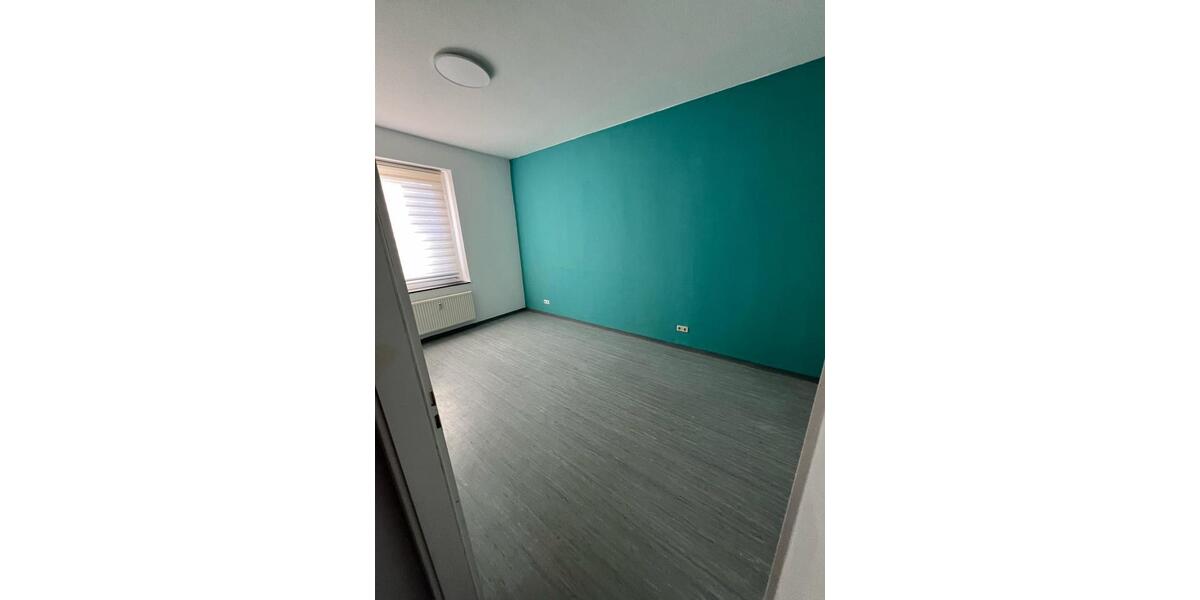 Erdgeschoßwohnung Naila - 2 Zimmer, 64 m&sup2;, 380&euro; | Angebot:24474418