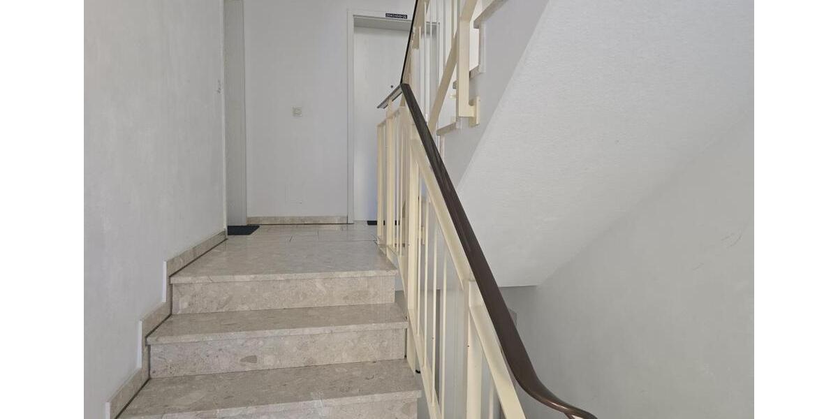 Etagenwohnung Hof Altstadt - 3 Zimmer, 74 m&sup2;, 555&euro; | Angebot:26289176