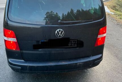 VW Touran 236.400 km 2.200 &euro; Stammbach 95236