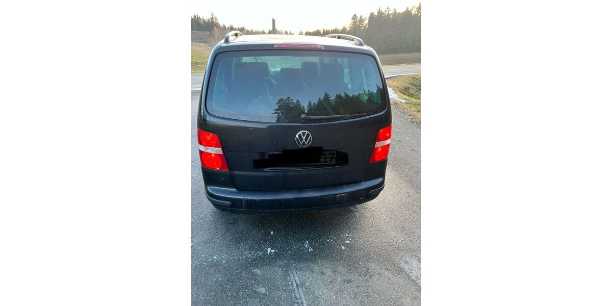VW Touran 236.400 km 2.200 &euro; Stammbach 95236