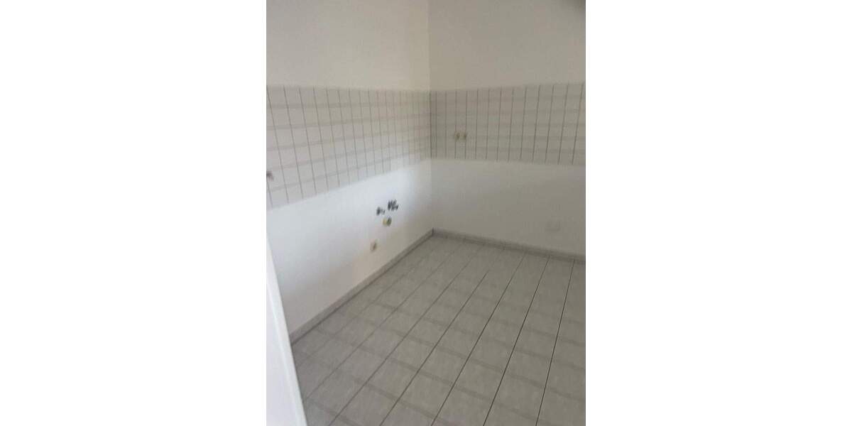 Etagenwohnung Plauen Preißelpöhl - 2 Zimmer, 78 m&sup2;, 429&euro; | Angebot:25662572