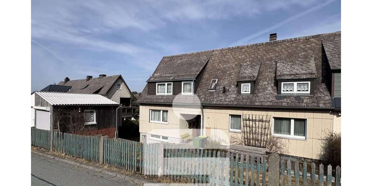 Einfamilienhaus Geroldsgrün - 10 Zimmer, 201 m&sup2;, 125.000&euro; | Angebot:25238040