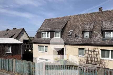 Haus Geroldsgrün - 10 Zimmer, 201 m&sup2;, 125.000&euro; | Angebot:25238040