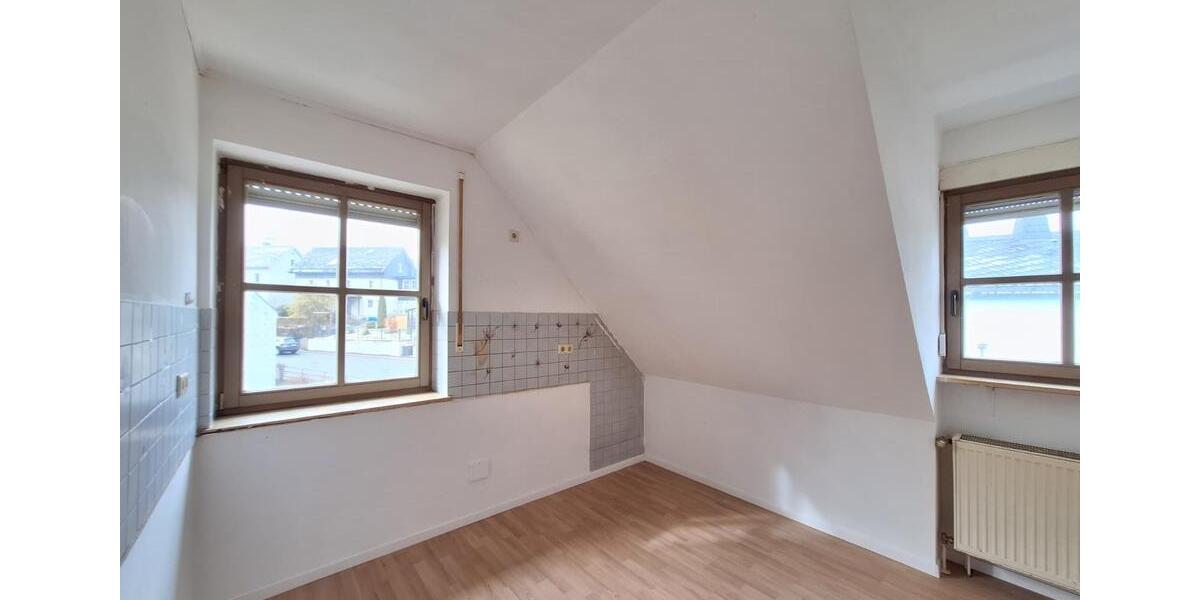 Etagenwohnung Hof Neuhof - 3 Zimmer, 80 m&sup2;, 600&euro; | Angebot:25804394
