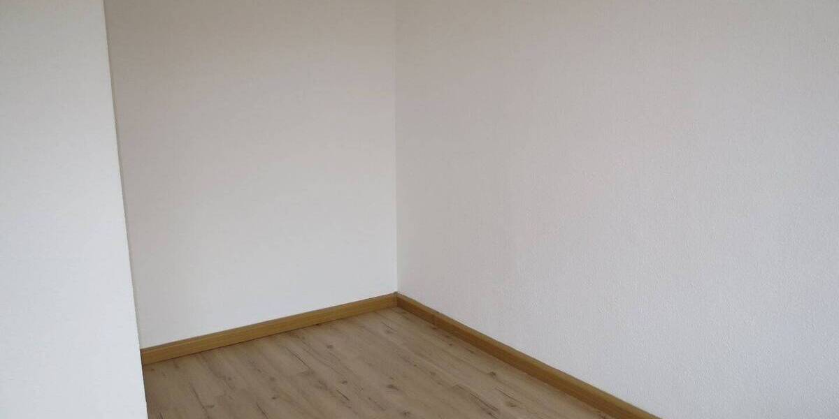 Etagenwohnung Plauen Westend - 2 Zimmer, 53 m&sup2;, 215&euro; | Angebot:25985038