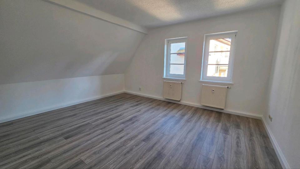 Etagenwohnung Plauen Alt Chrieschwitz - 3.5 Zimmer, 70 m&sup2;, 600&euro; | Angebot:25267378