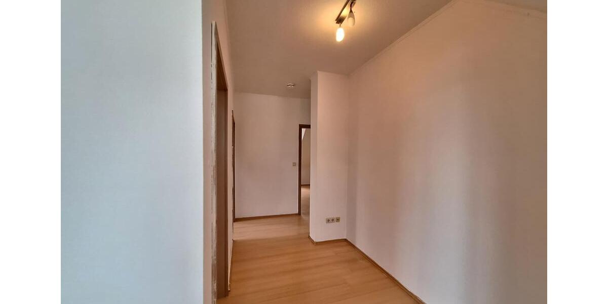 Etagenwohnung Hof Neuhof - 3 Zimmer, 80 m&sup2;, 600&euro; | Angebot:25804394