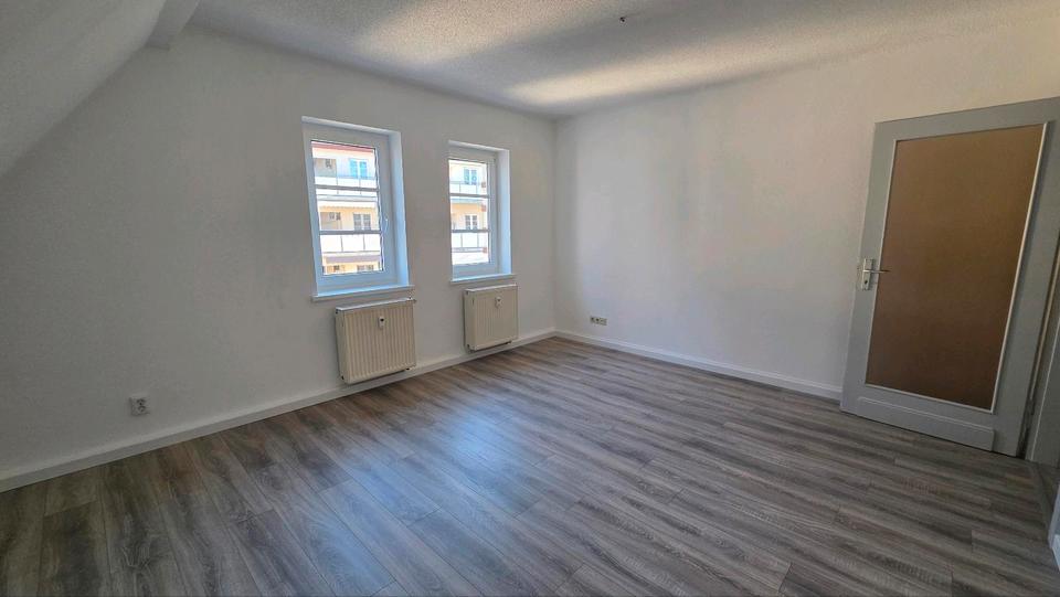 Etagenwohnung Plauen Alt Chrieschwitz - 3.5 Zimmer, 70 m&sup2;, 600&euro; | Angebot:25267378