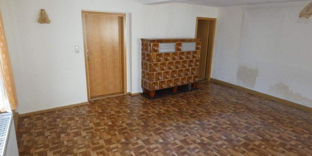 Einfamilienhaus Saalburg-Ebersdorf Schönbrunn - 9 Zimmer, 188 m&sup2;, 95.000&euro; | Angebot:25731037