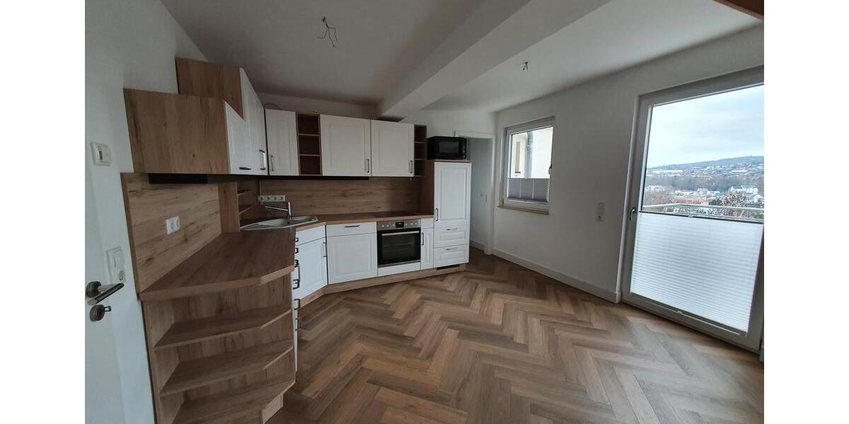 Etagenwohnung Plauen - 5 Zimmer, 163 m&sup2;, 1.250&euro; | Angebot:23390857