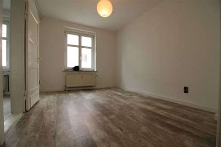 Wohnung Plauen Reichenbacher Vorstadt - 2 Zimmer, 49 m&sup2;, 250&euro; | Angebot:23461421