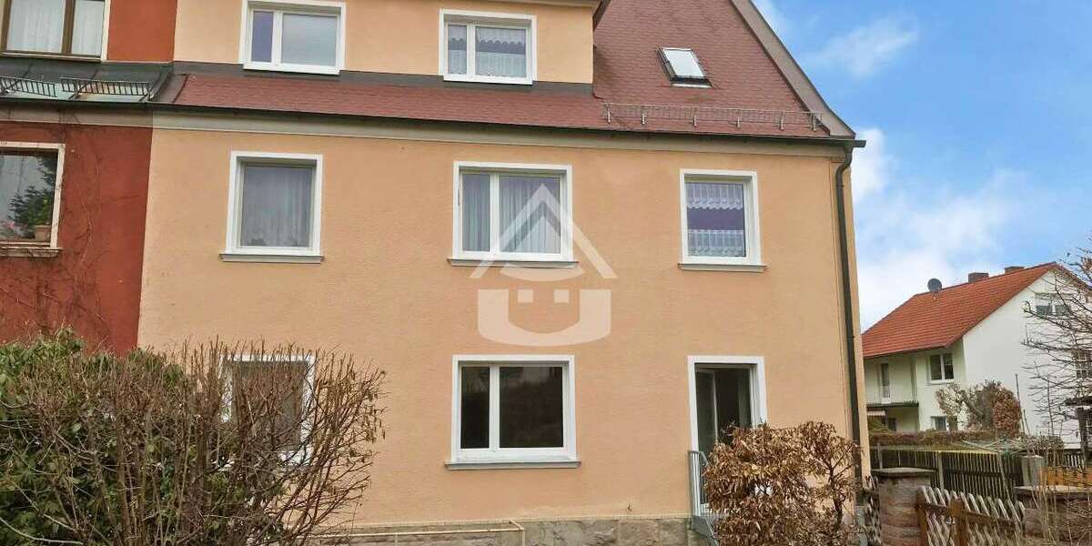 Etagenwohnung Selb - 3 Zimmer, 74 m&sup2;, 490&euro; | Angebot:21591914