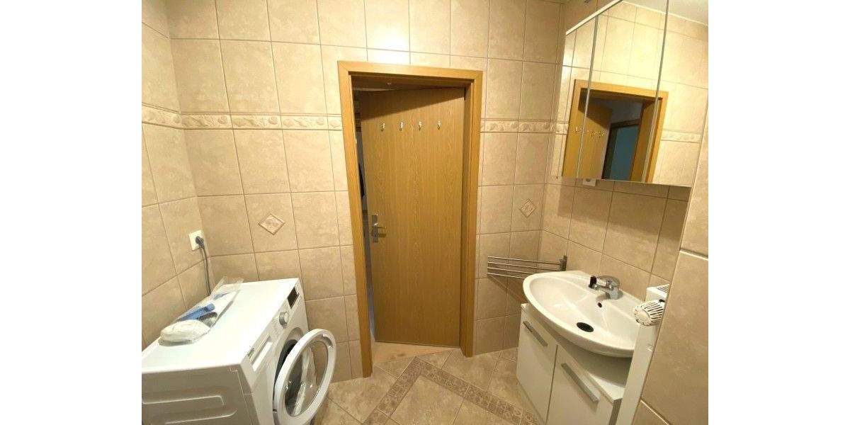 Etagenwohnung Plauen Ostvorstadt - 2 Zimmer, 66 m&sup2;, 390&euro; | Angebot:25800327