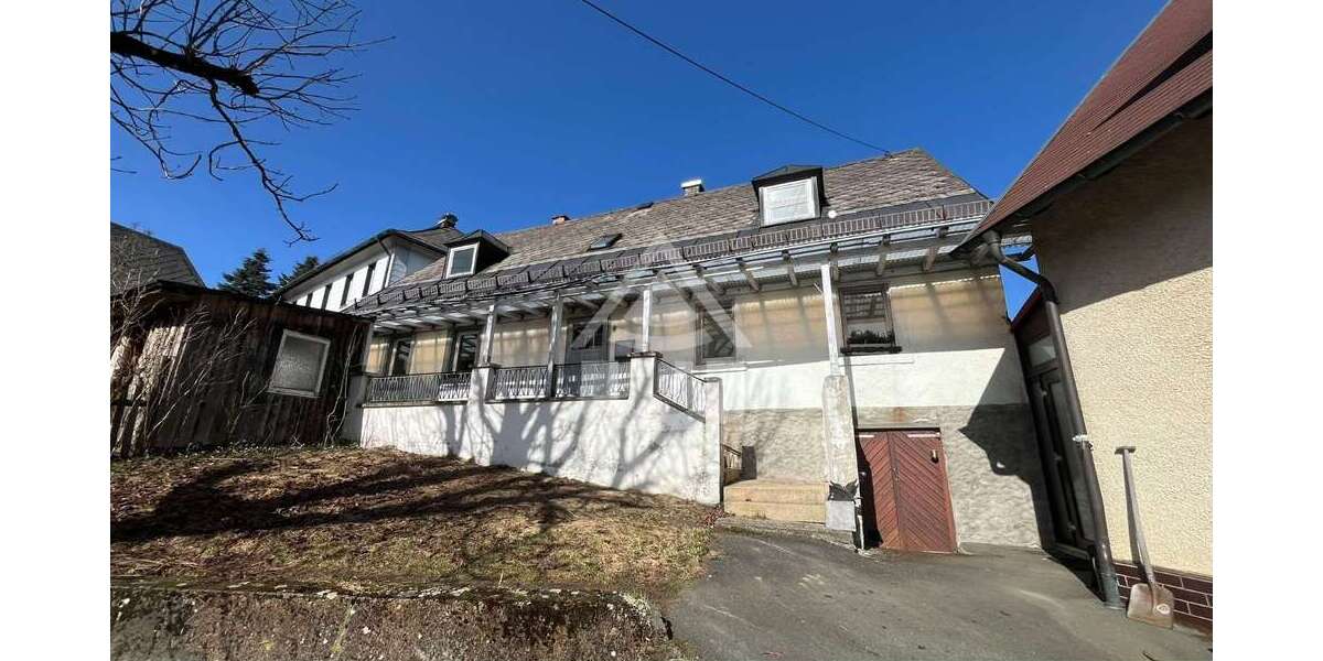 Einfamilienhaus Helmbrechts - 7 Zimmer, 151 m&sup2;, 79.000&euro; | Angebot:26197825