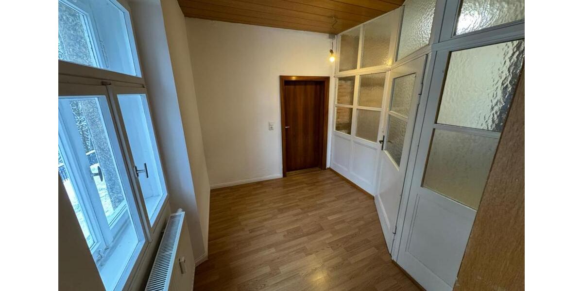 Etagenwohnung Hof Altstadt - 4.5 Zimmer, 100 m&sup2;, 850&euro; | Angebot:26000190