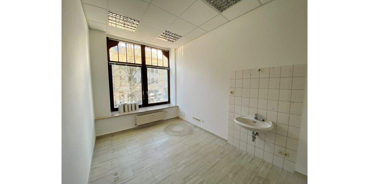 Gewerbeobjekt Plauen Stadtmitte - 8 Zimmer, 166 m&sup2;, 700&euro; | Angebot:25776519