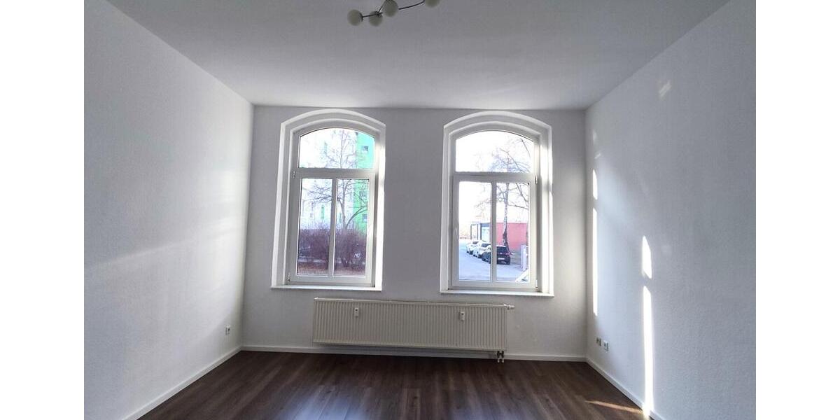 Erdgeschoßwohnung Plauen Altstadt - 2 Zimmer, 66 m&sup2;, 280&euro; | Angebot:25342739