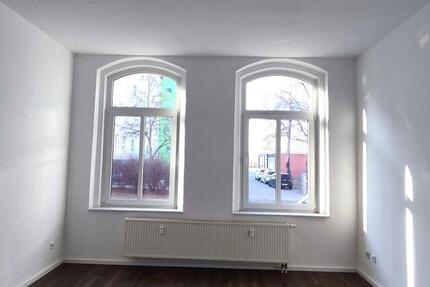 Wohnung Plauen Altstadt - 2 Zimmer, 66 m&sup2;, 280&euro; | Angebot:25342739