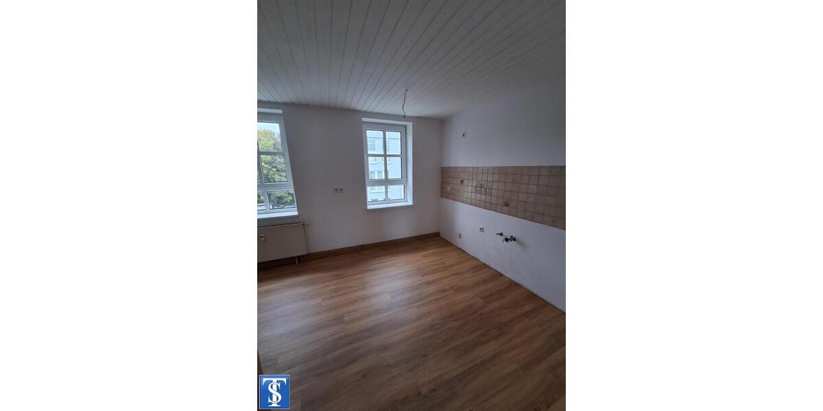 Etagenwohnung Plauen Altstadt - 3 Zimmer, 81 m&sup2;, 370&euro; | Angebot:24571773